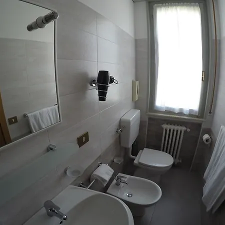 Hotel Esperia 3*