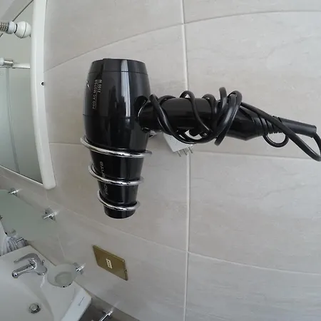 Esperia Hotel 3*