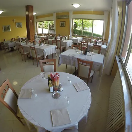Hotel Esperia 3*